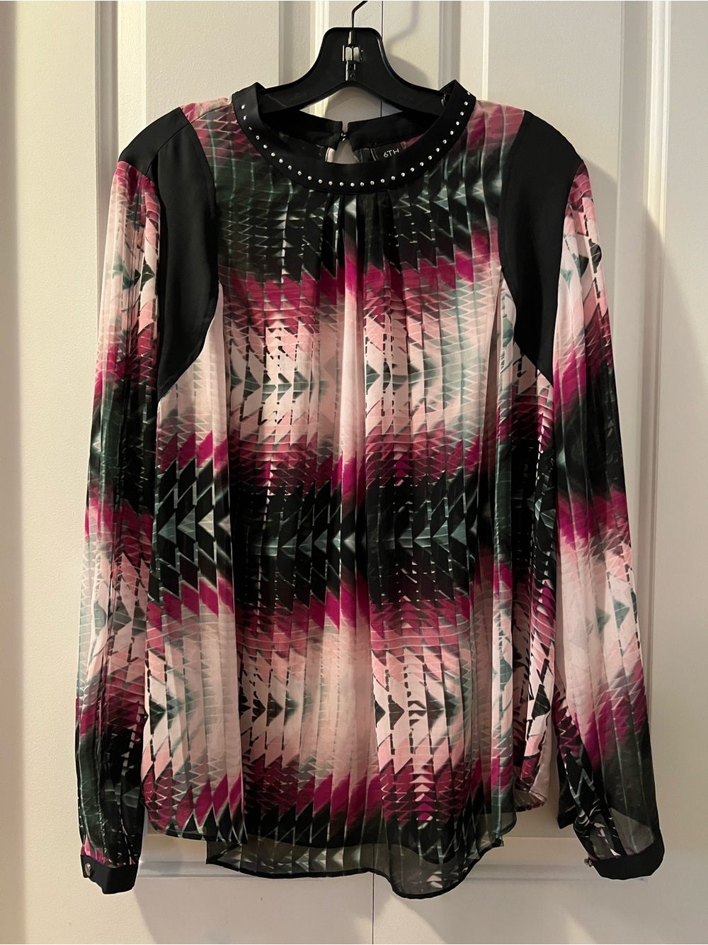 Lane Bryant Black & Pink Geometric Pleated Blouse with Studded Neck